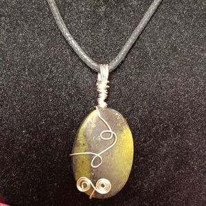 Episote Crystal necklace